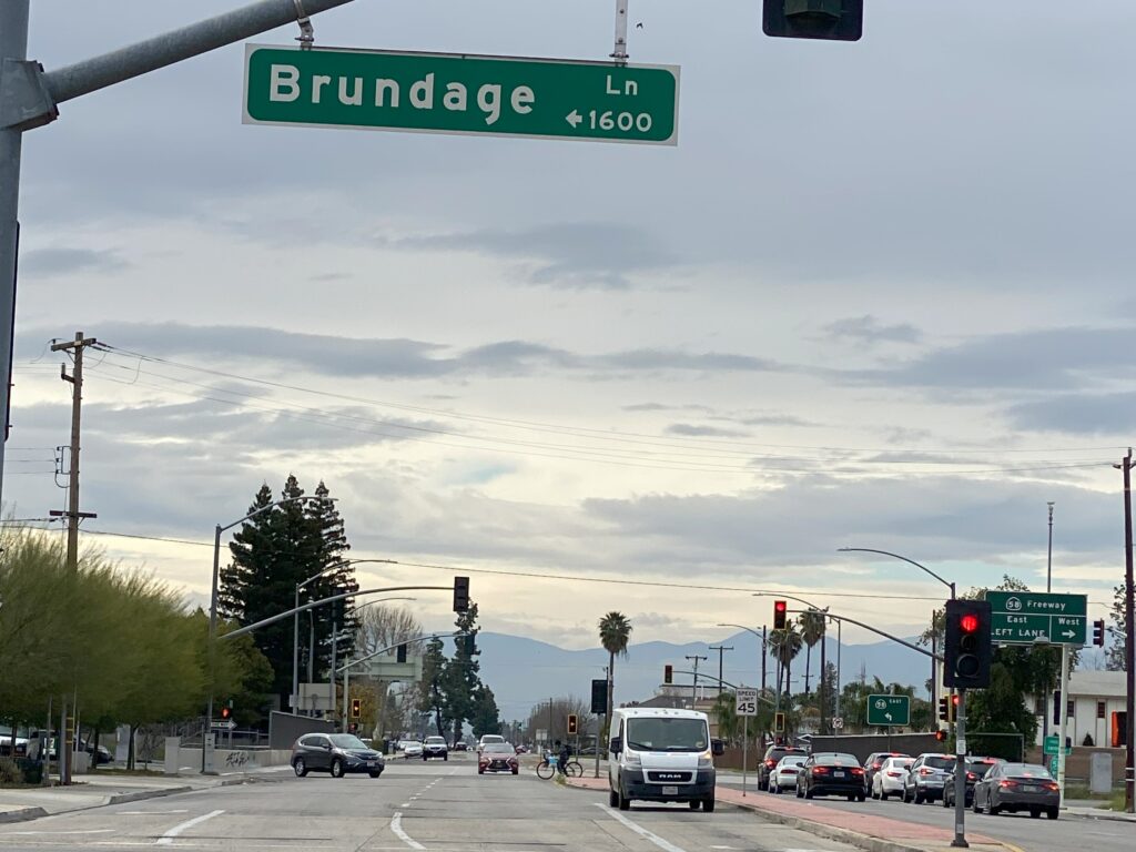 Intersection of Brundage Lane and H Street near Freeway 58 in Bakersfield.
