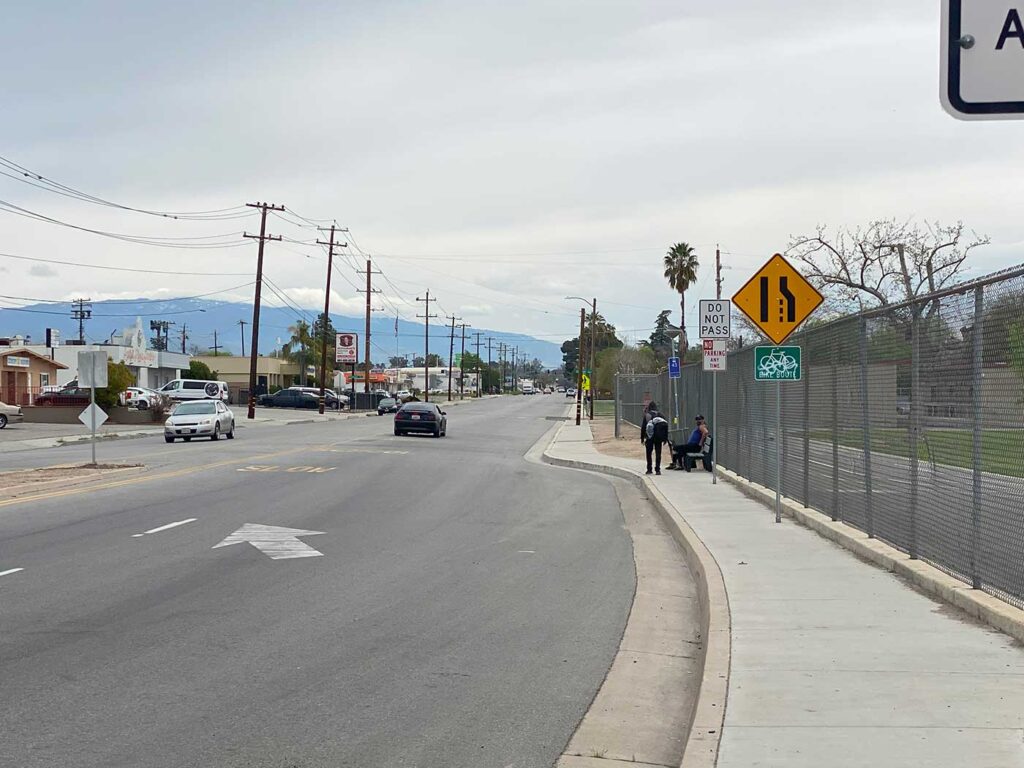 Traffic lanes and signs on Bernard St in Bakersfield, CA