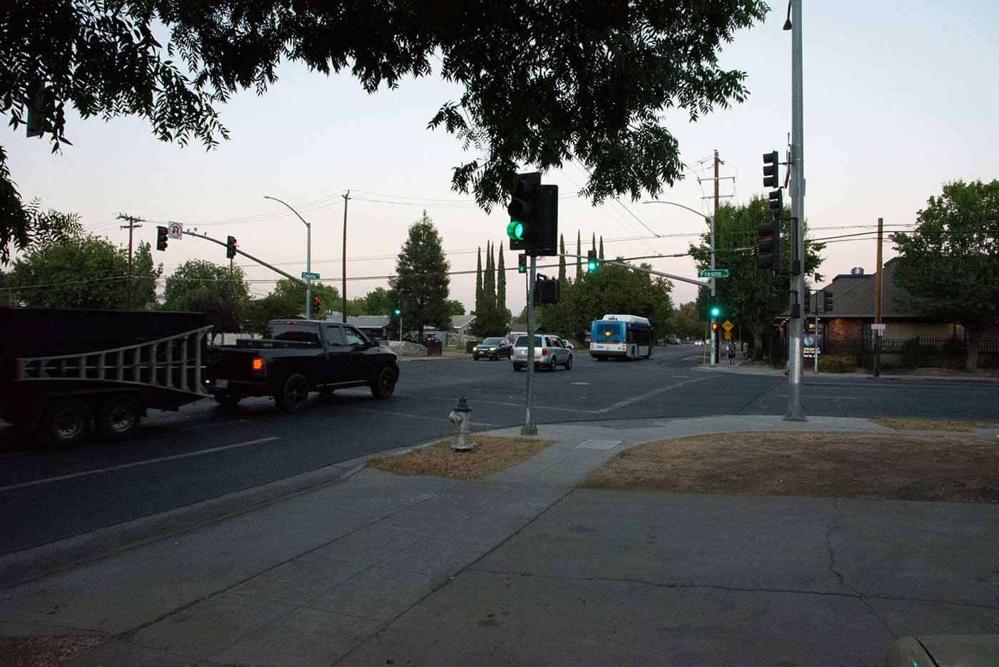 Sidewalks and Bike Lanes at the Intersection of Dakota Avenue and Fresno Street.
